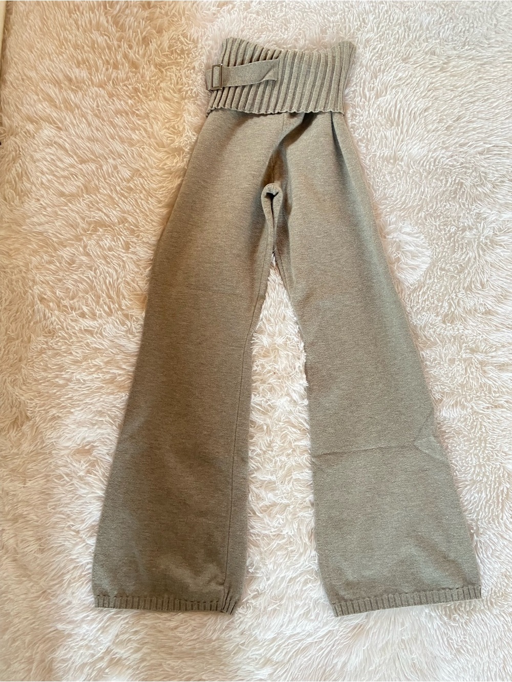 EUC Light Gray Knit Lounge Set, Size S - Picture 2 of 7